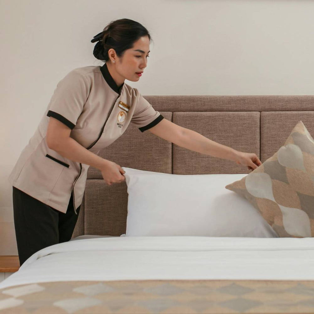 Hotel Hygiene & Guest Turnover Disinfection Checklist (Bath, Kitchen & Touchpoints) - CleanSmart Canada